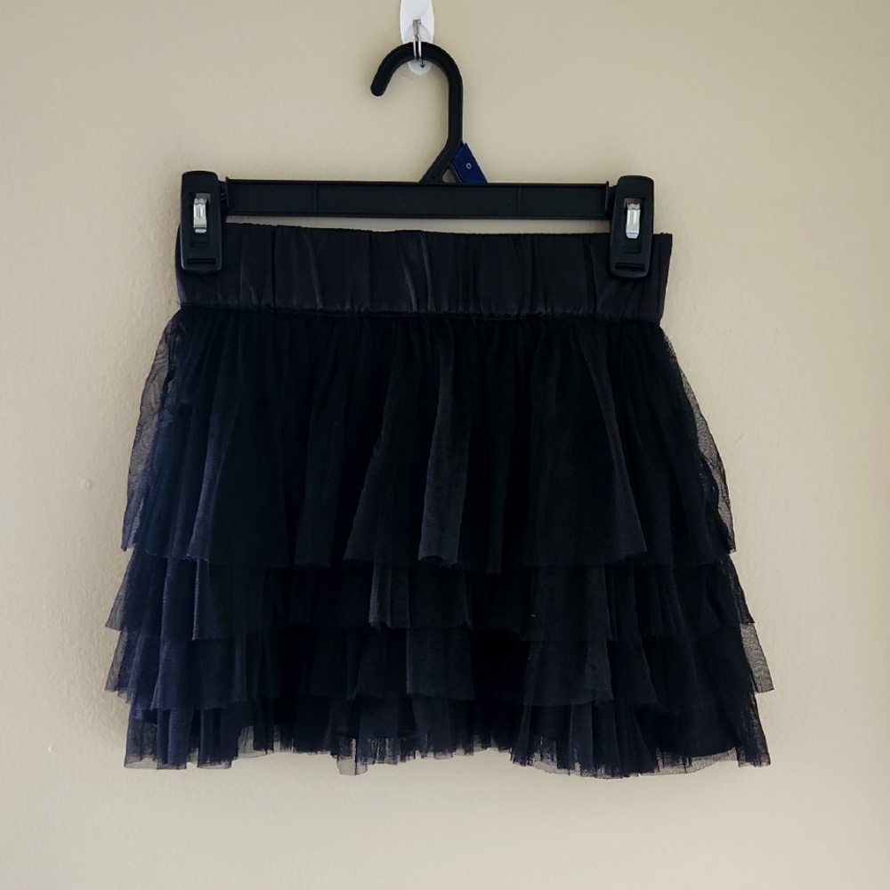H&M Elegant Black Ruffled Mini Skirt